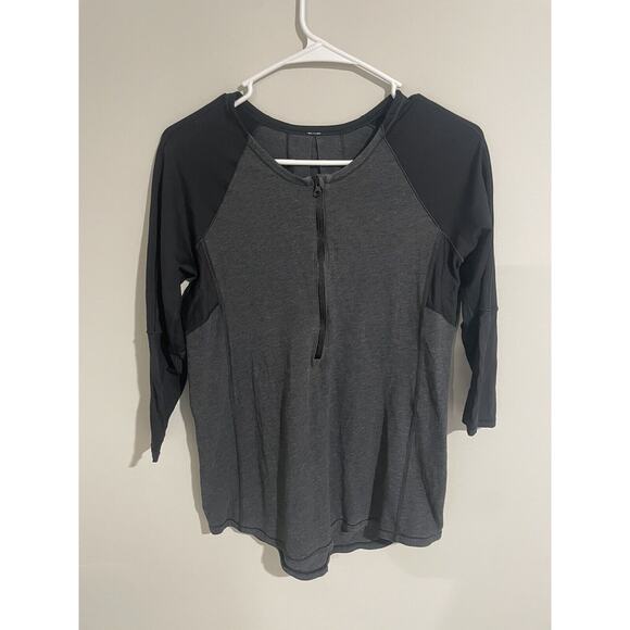 Lululemon Tops - Lululemon Shirt Sweater Womens 6 Gray Black Pullover 1/2 Zip Activewear Stretch